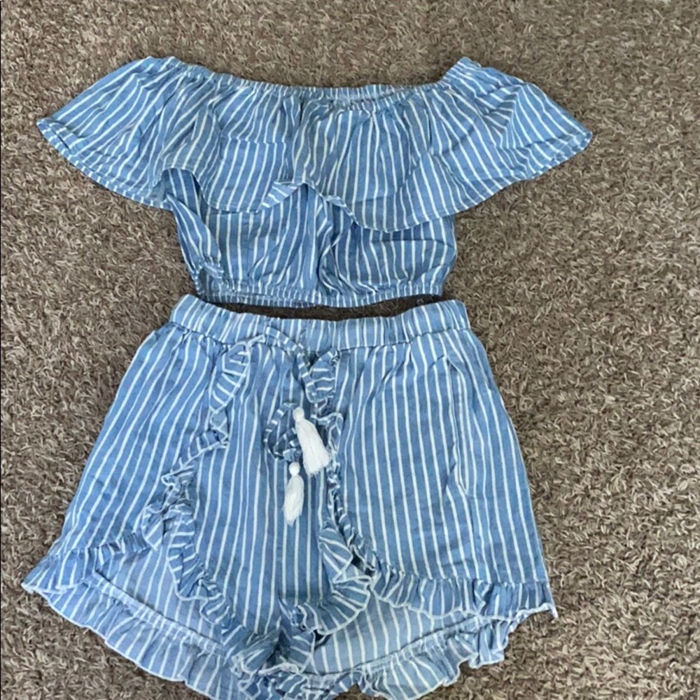 Off the shoulder two piece set
